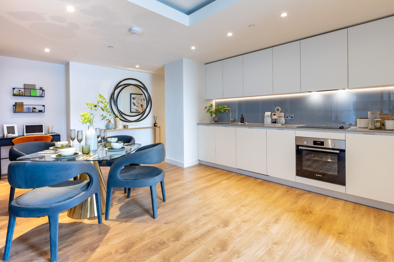Internal image of the Hampton Tower at South Quay Plaza development by Legal & General Affordable Homes - available through Shared Ownership on Share to Buy!