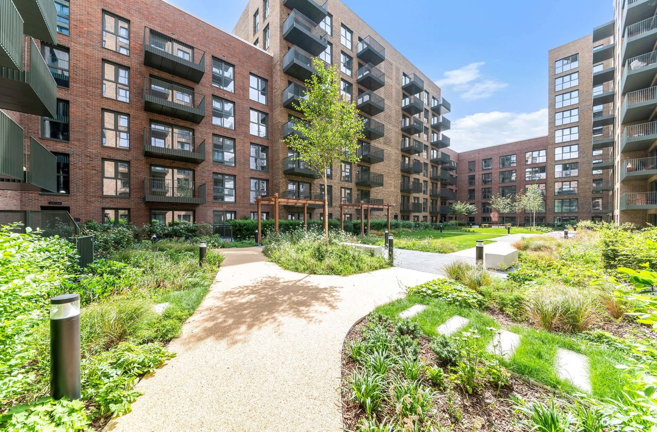 Hyde Kidbrooke Village 21/09