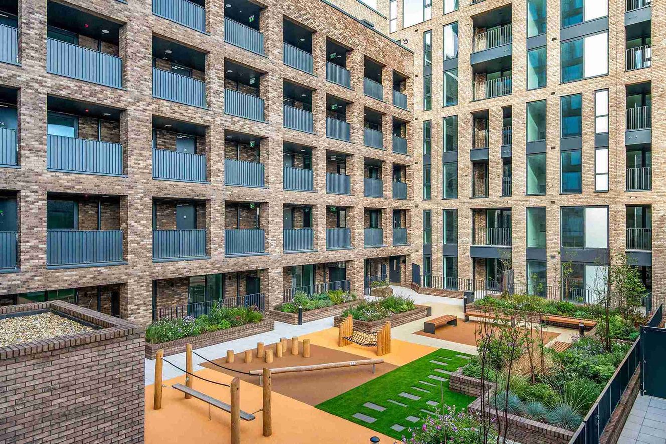 Hyde Stories Wharf 12/12