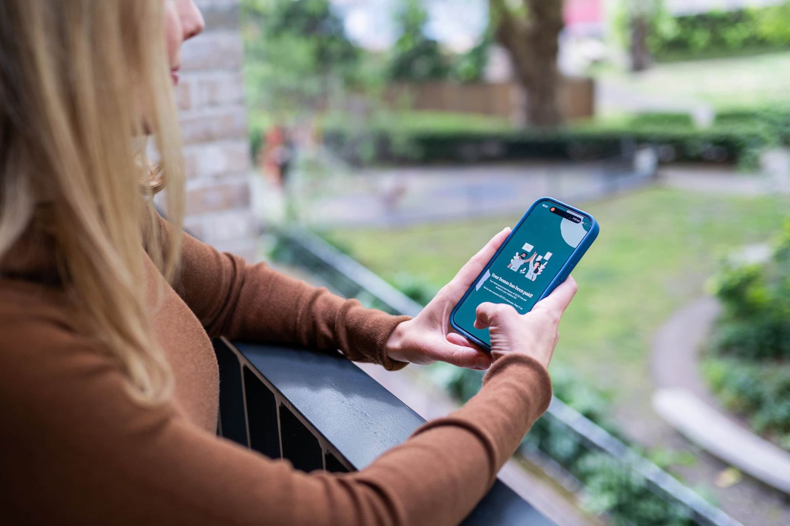 Woman using the Tembo app